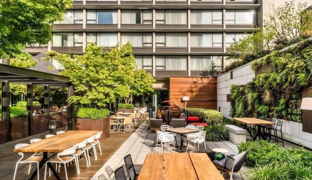 Premier Double Queen Suite with Modern Comforts in Downtown Portland, 2 Units