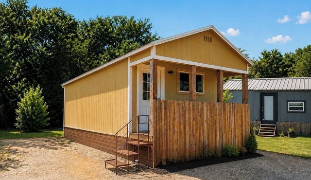 Prickly Pear Cabin in Azle