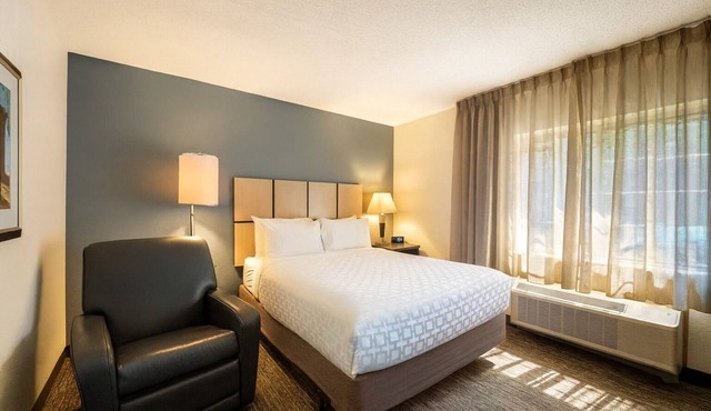 Prime Location! TWO Spacious 1BR Suites with Kitchens, Free Airport Shuttle!