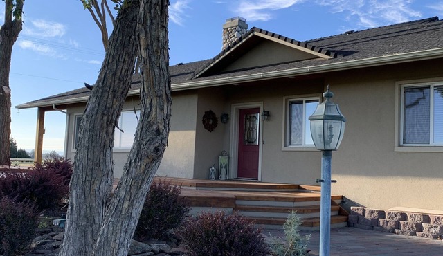 Private Family Ranch Home near Smith Rock