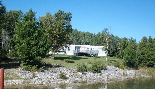 Private Lakefront Home - Harbor View Overlooking Sturgeon Bay