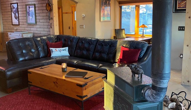Private Orchard Retreat on 7 acres in Cedaredge