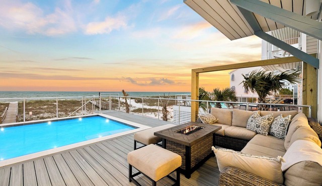 Private Pool | Beachfront Paradise