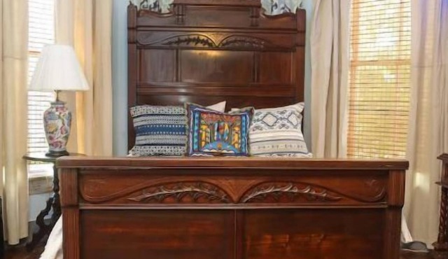 Private Royal Suite with separate entrance!