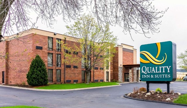 Quality Inn & Suites Arden Hills - Saint Paul North