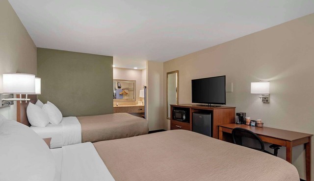 Quality Inn & Suites Morrow Atlanta South in Morrow