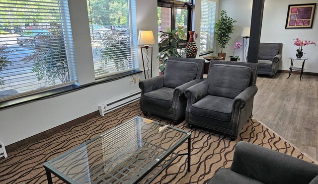 Quality Inn & Suites Vancouver North