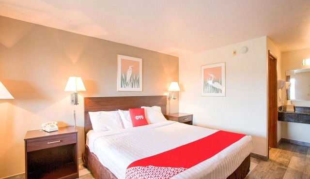 Queen Bed | Non smoking