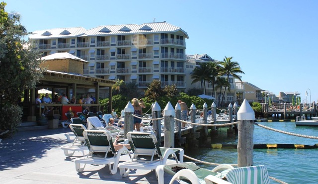 RARE 3BR Galleon Suite Marina+Beach+Sauna+Pools+Gym+BBQ in Old Town Key West!!