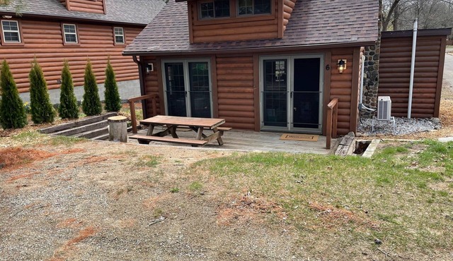 Recently Updated 2 Bedroom Beachfront Cottage #6