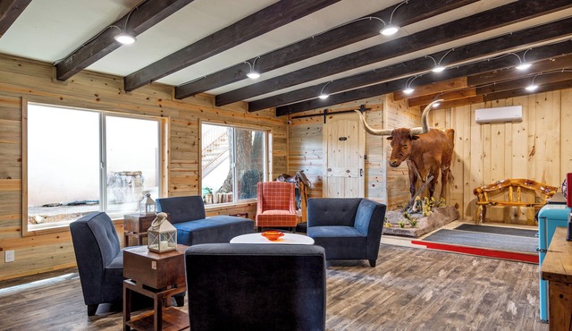 Reed's Lodge
