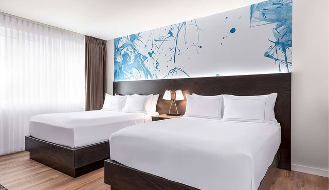 Relax in a Warm, Inviting Rooms Perfect for Family or Friends Getaway