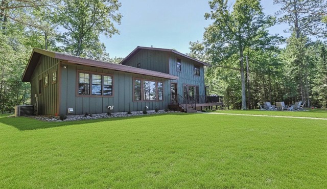 Remodeled Luxury Lake Home 4BR/4BA + Bonus Space