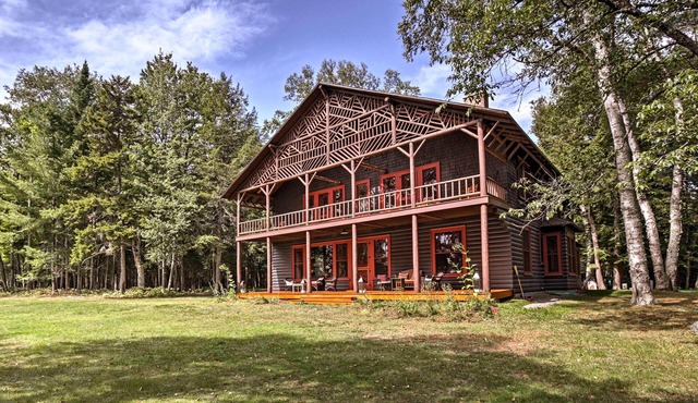 Restored Historic Saranac Lake Home: Lake Access!