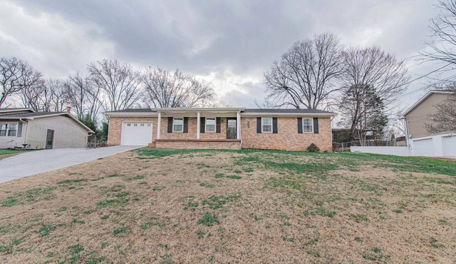 Retreat of North Knoxville - Fenced In Yard
