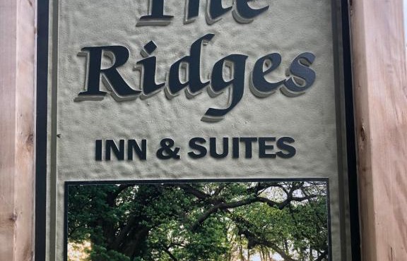 Ridges Inn & Suites