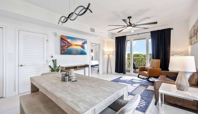 RIVER FLY IN: Pilot's Hideaway Luxury 3br