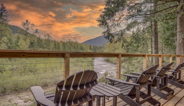 River View Cabin - Meredith Lodging