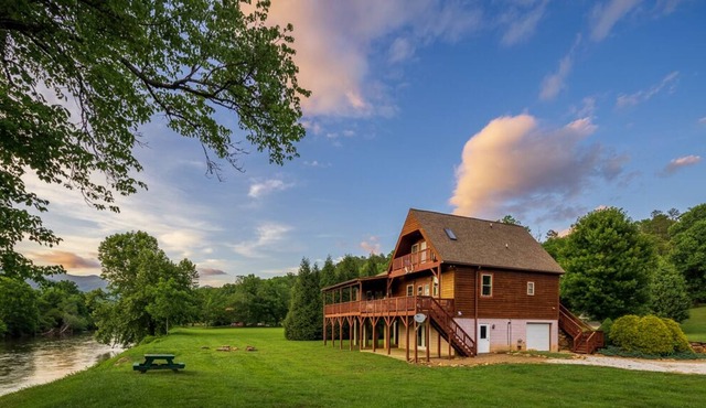 Rivers Whisper Your Mountain Getaway Retreat