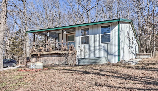 Rustic Retreat - Steps to Pomme De Terre Lake in Flemington
