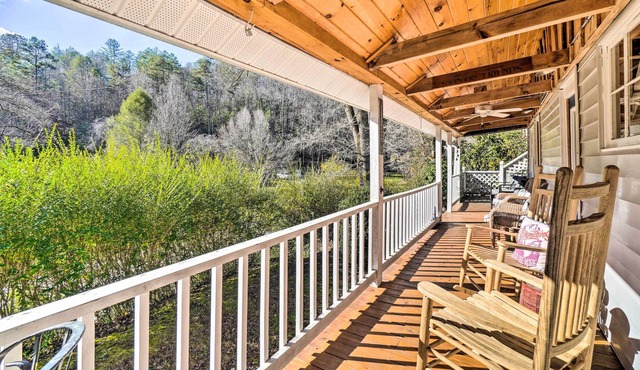 Rustic Robbinsville Cabin w/ Fire Pit!