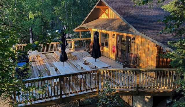 Saganaga Lodge