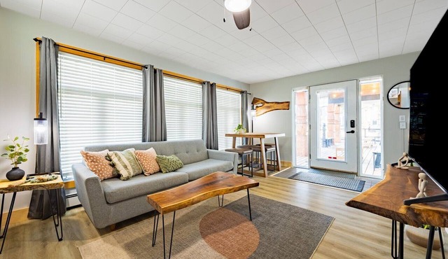 Scandinavian Condo | Dragestil 723-2