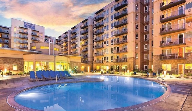 Seaside Beachfront Resort! 3 Bedroom. (Add Nights 5, 6 &7 only $50 each)