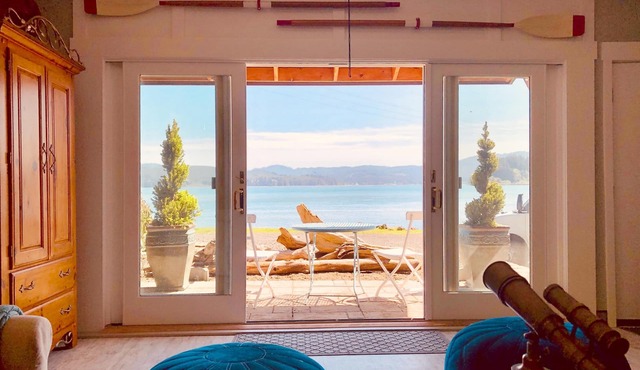 Secluded Bayfront, Spa, Grill, She Shed