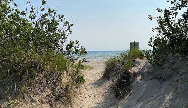 Secluded Lakefront Cottage in Prince Edward County Ontario for rent. in Prince Edward County
