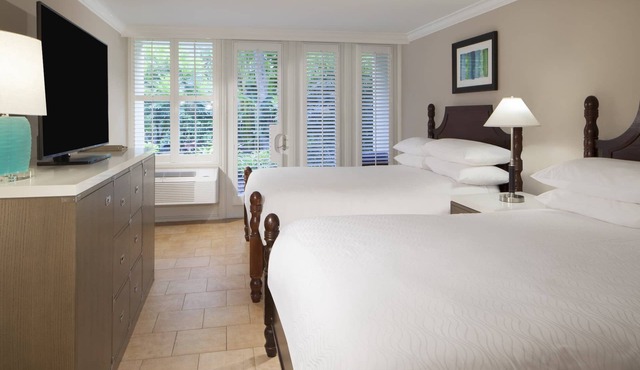 Serene Resort Room with Private Beach & Spa - Perfect Key West Escape