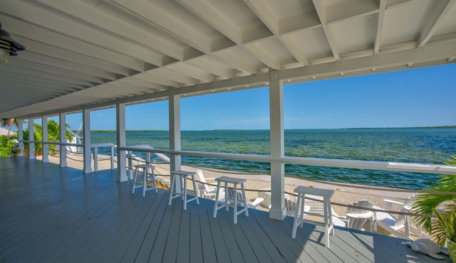 Serene Sea Cottage Escape with Endless Ocean Views in Little Torch Key