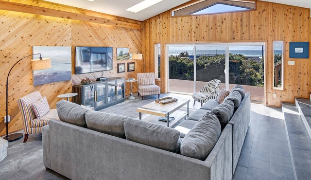 Short Walk to a Sandy Beach! Ocean Views! Dog Friendly!
