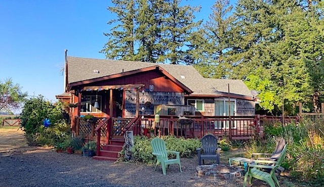 Silverton Guest Cottage in the country