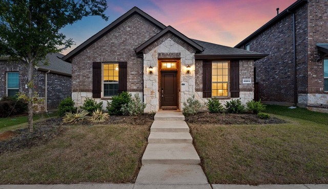 Single-level Home Game Area Ideal for Long Stays