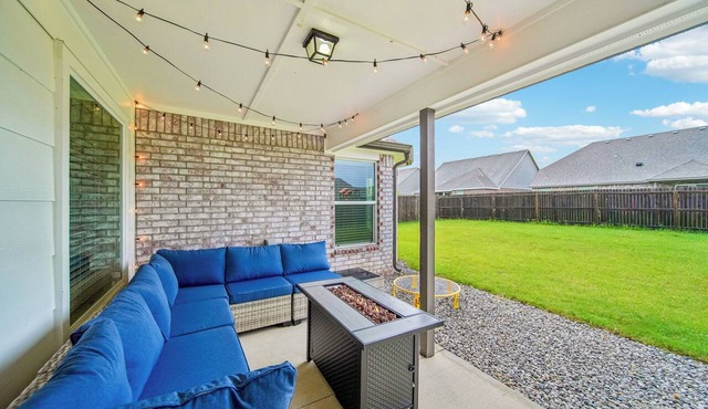 Sleeps 7~GarageAccess~Coffee Bar~Patio w/FirePit in Bixby