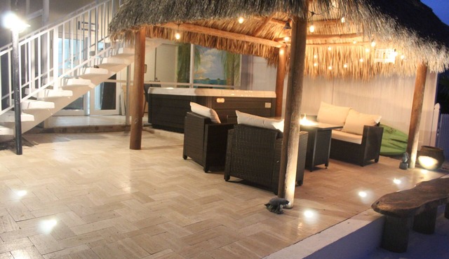Spacious 3 bedroom home in Plantation key with 30 foot dock