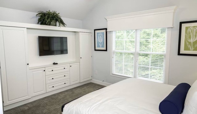 Spacious 4 bedroom Estate at Kings Creek close to Water Country USA