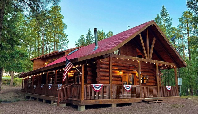 Spacious Alpine Log Cabin, Sleeps 16, Game/Movie Room in Alpine