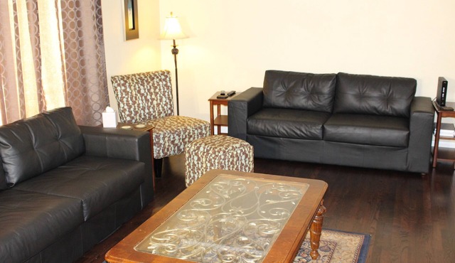 Spacious and Modern 6 Bedroom in Portland