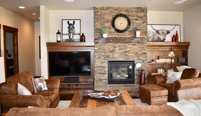 Spacious Brasada Ranch Resort Home