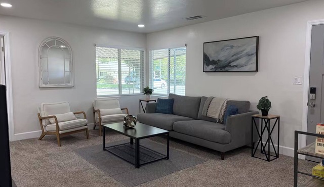 Spacious, Comfortable beds, New - Modern, Clean Home w/a Big Backyard