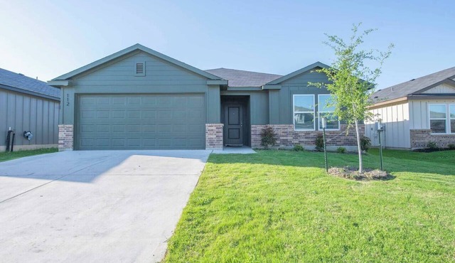 Spacious Gateway in Jarrell