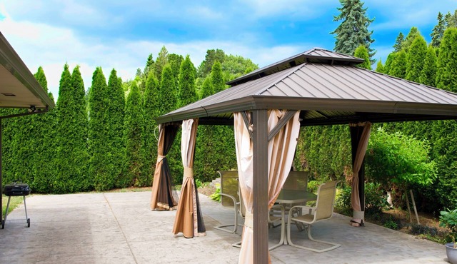 Spacious Home Gazebo BBQ Full Kitchen 3BR
