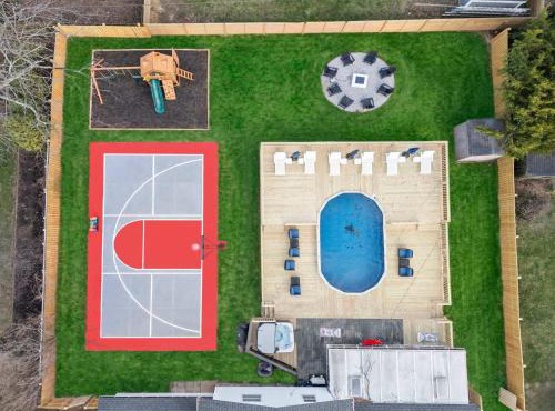 Spacious home with pool & hot tub