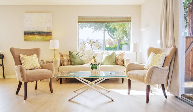 Spacious Mountain View DT 3BR Gem - Great for Work & Family