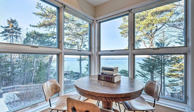 Spacious Phippsburg Home w/ Oceanfront Views in Phippsburg