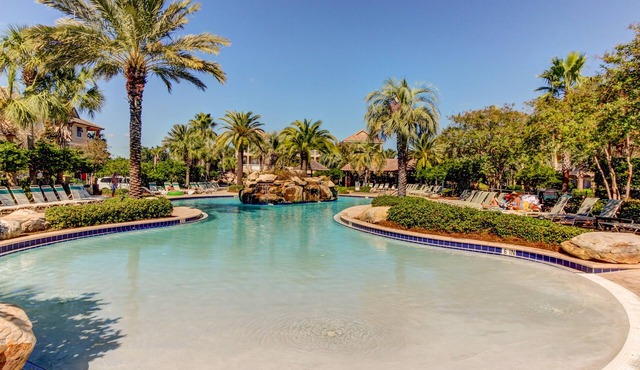Spacious & Stylish Home - Shared Pool Access, Short Walk from the Beach