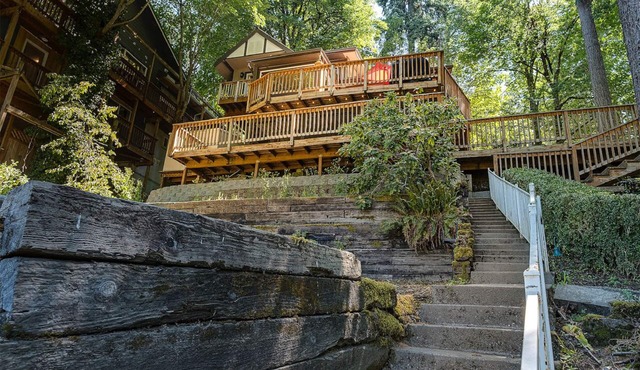 Stafford River House