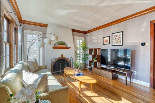 Stay Portland - Charming Portland Home in Hollywood District